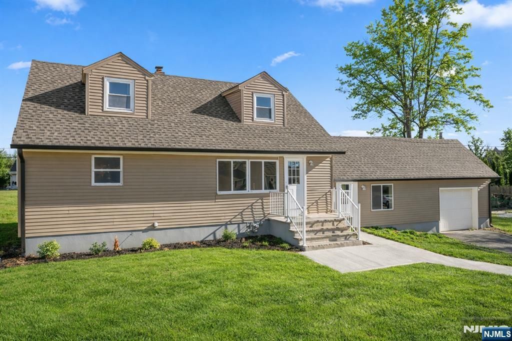 Photo of 77 Huemmer Terrace, Clifton, NJ 07013 (MLS # 26007763)