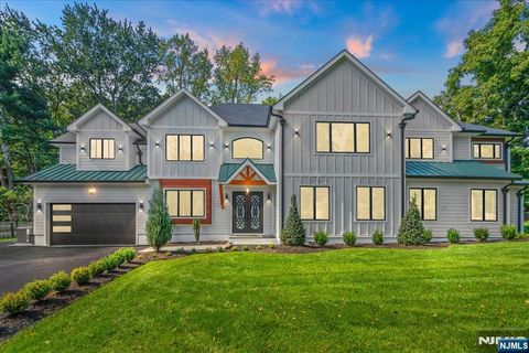 Photo of 23 Brook Road, Upper Saddle River, NJ 07458 (MLS # 25031322)
