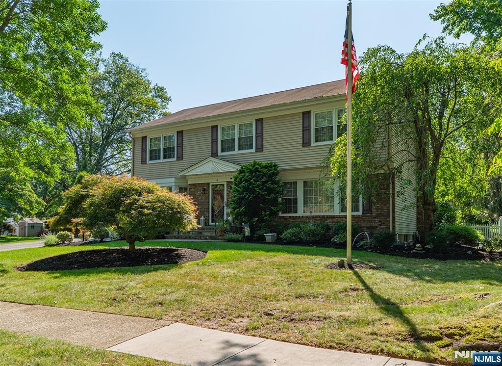 4 Skie Drive