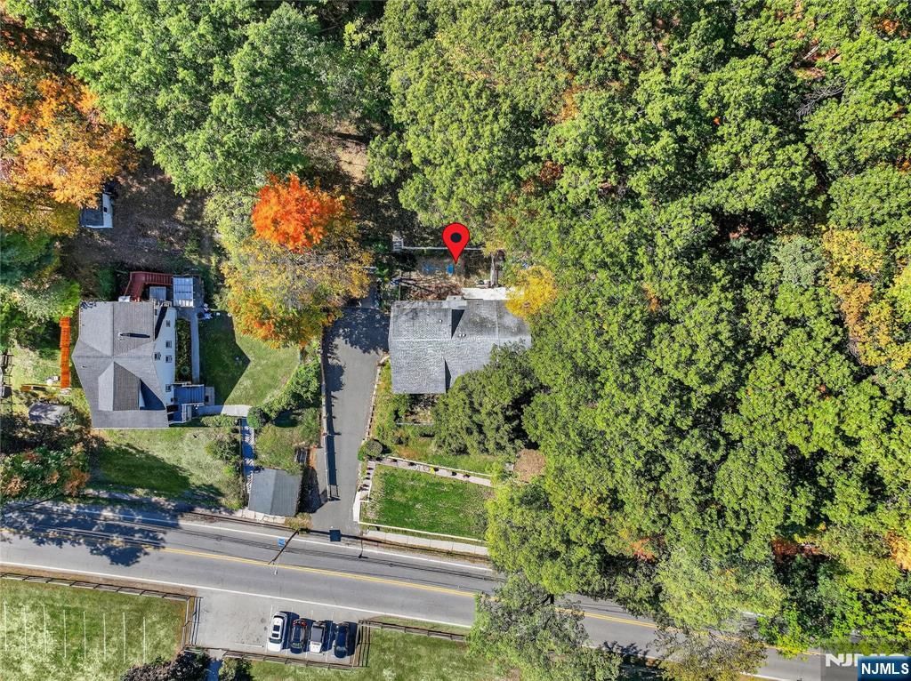 Photo of 370 Goffle Road, Hawthorne, NJ 07506 (MLS # 25041911)