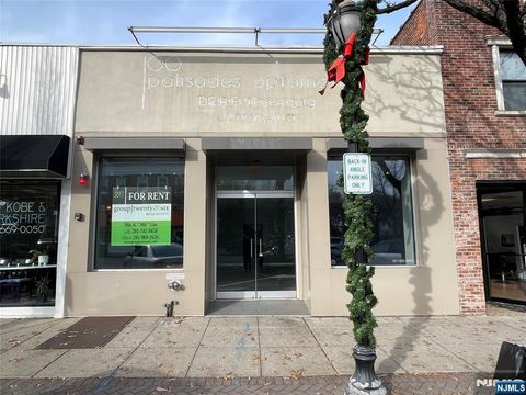 348 Broad Avenue Leonia NJ 07605