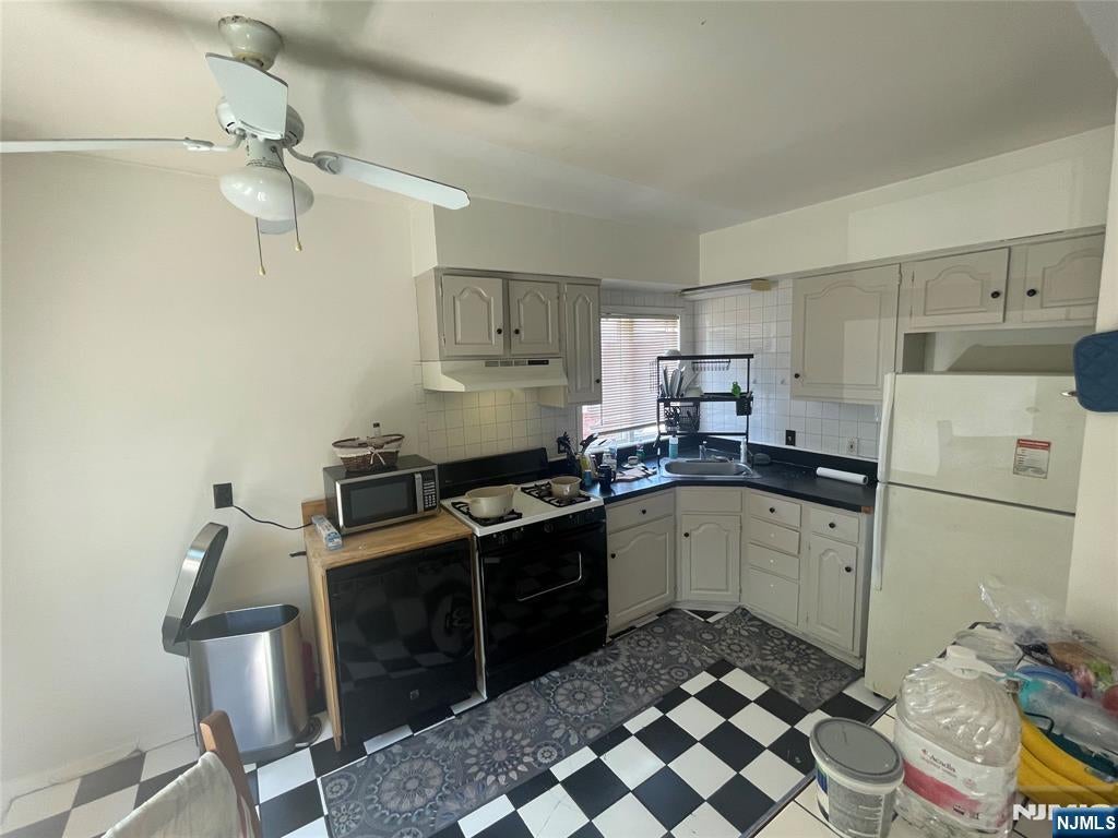 850 Palisade Avenue