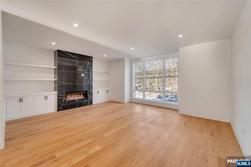 432 Stillwell Avenue B