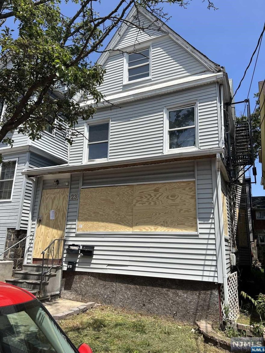 3 family home in the heart of Edgewater... close to stores, shops and transportation. Home being sold in "as is" condition with buyer responsible for all inspection and certifications needed to close.