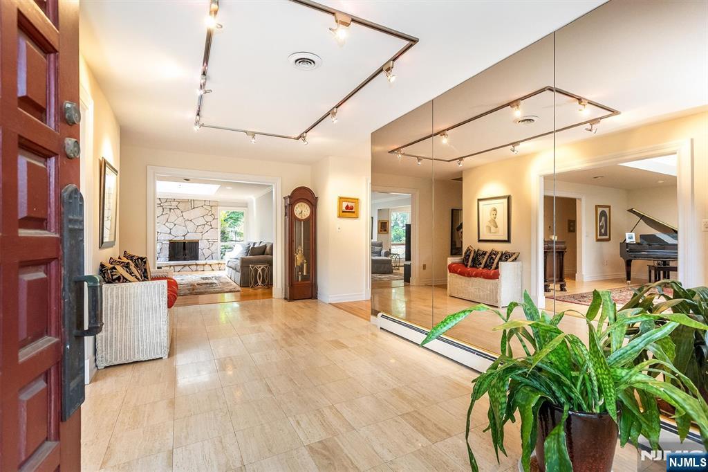83 Brookside Terrace