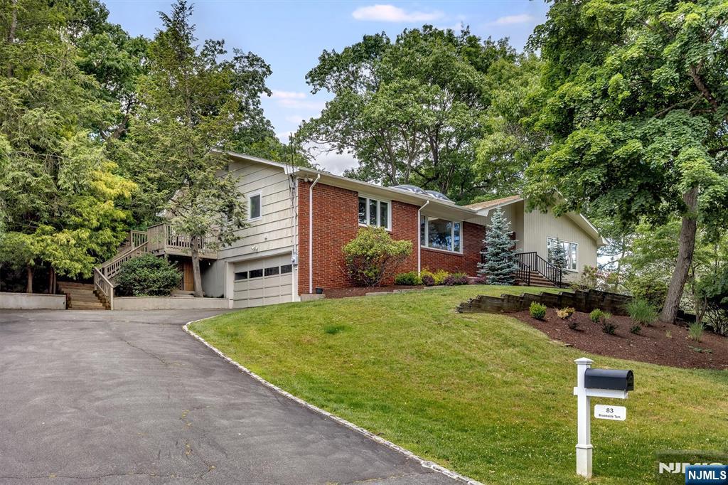 83 Brookside Terrace