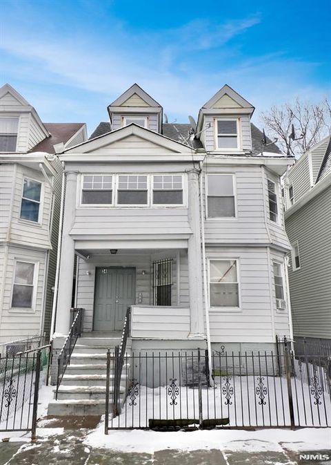34 N 17th Street East Orange NJ 07017