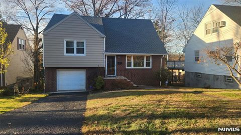 521 Chestnut Street Ridgefield NJ 07657