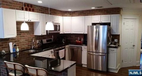 Photo of 16 Irving Ave #2, Englewood Cliffs, NJ 07632 (MLS # 26006680)