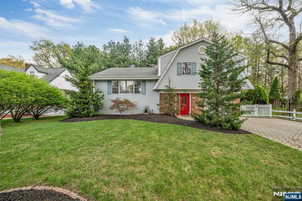 364 Knickerbocker Road