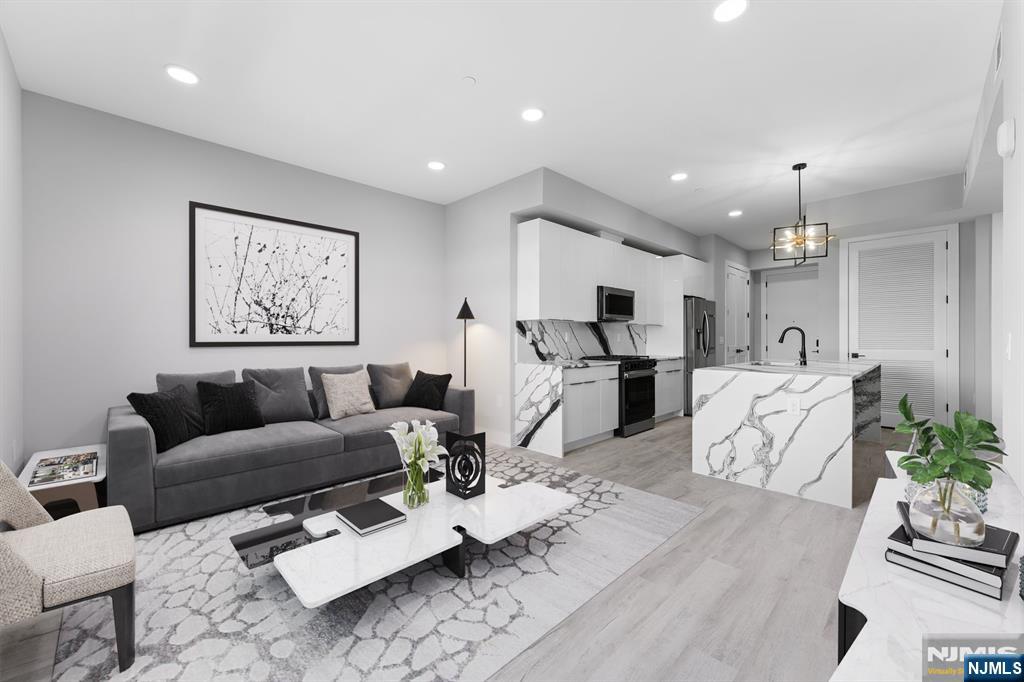 Photo 1 of 187 Culver Ave 404, Jersey City, New Jersey, $3,150, Web #: 325016581