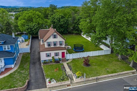 Photo of 11 Alps Road, Wayne, NJ 07470 (MLS # 26034767)