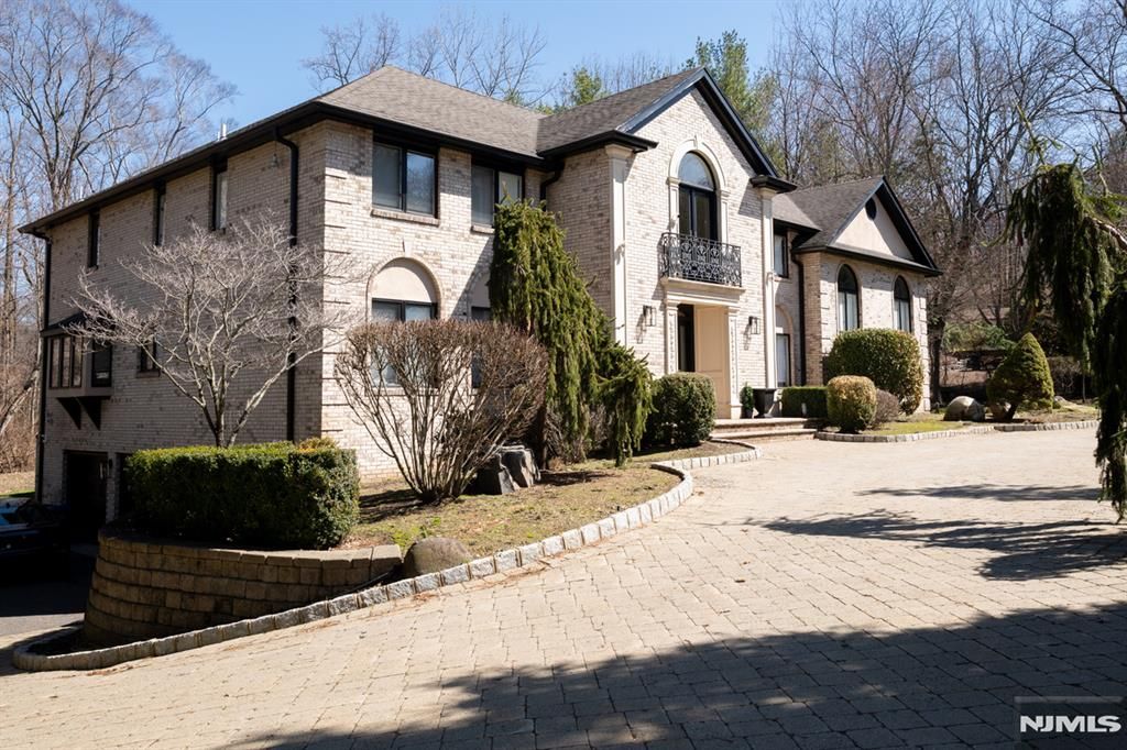 Photo of 250 Truman Drive, Cresskill, NJ 07626 (MLS # 26005811)