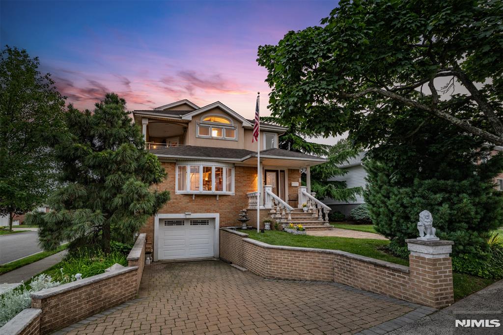 28 Elizabeth Court