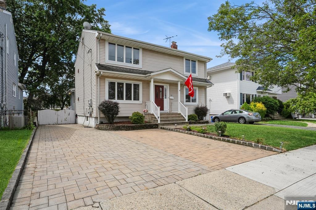 298 Nedellec Drive