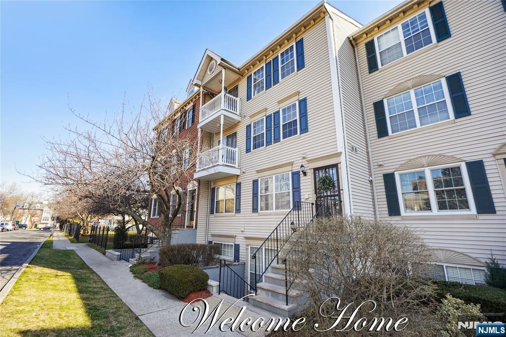 Property for Sale at 16 Colgate Drive 604, Newark, New Jersey - Bedrooms: 2 
Bathrooms: 3  - $350,000