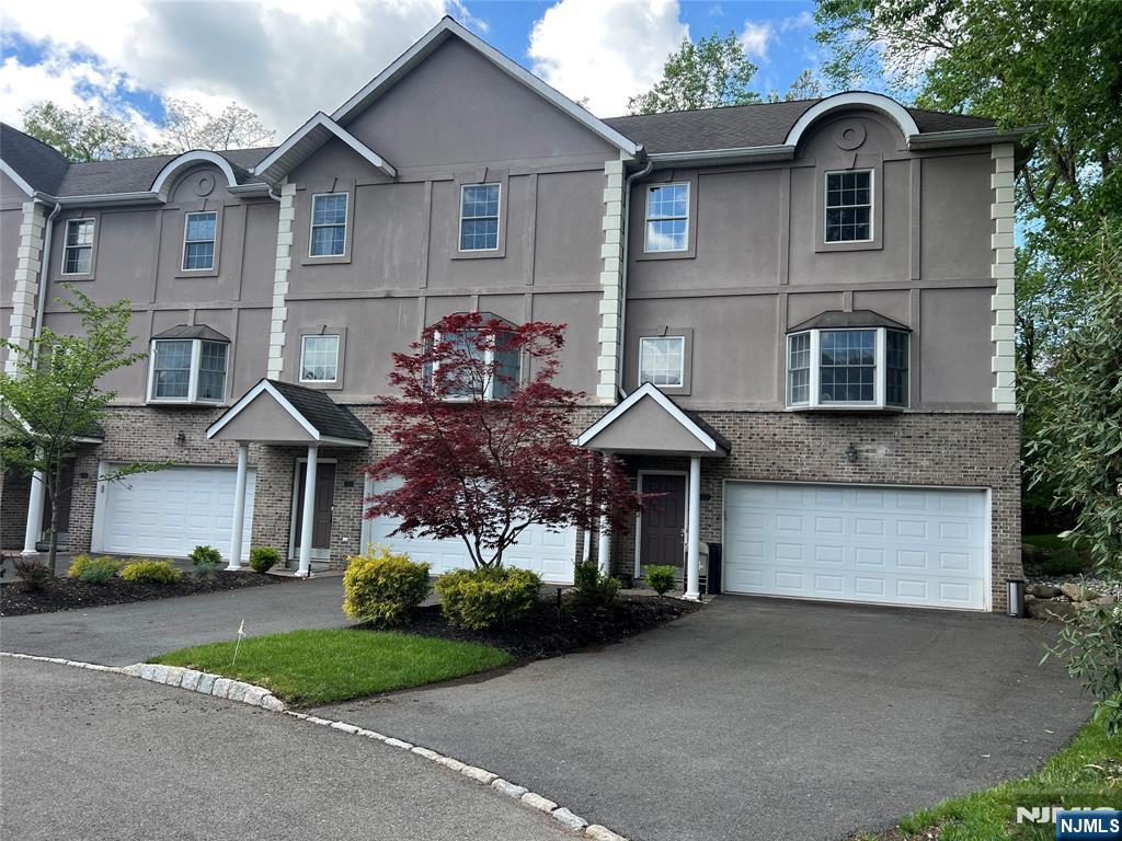 Rental Property at 122 Demarest Ln 111, Montvale, New Jersey - Bedrooms: 3 
Bathrooms: 3 
Rooms: 7  - $5,750 MO.