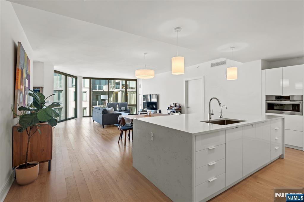 Rental Property at 9 Ave At Port Imperial 1111, West New York, New Jersey - Bedrooms: 2 
Bathrooms: 2 
Rooms: 7  - $6,600 MO.