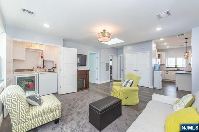 60 Garibaldi Avenue 2