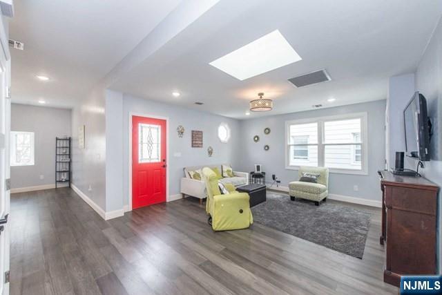 60 Garibaldi Avenue 2