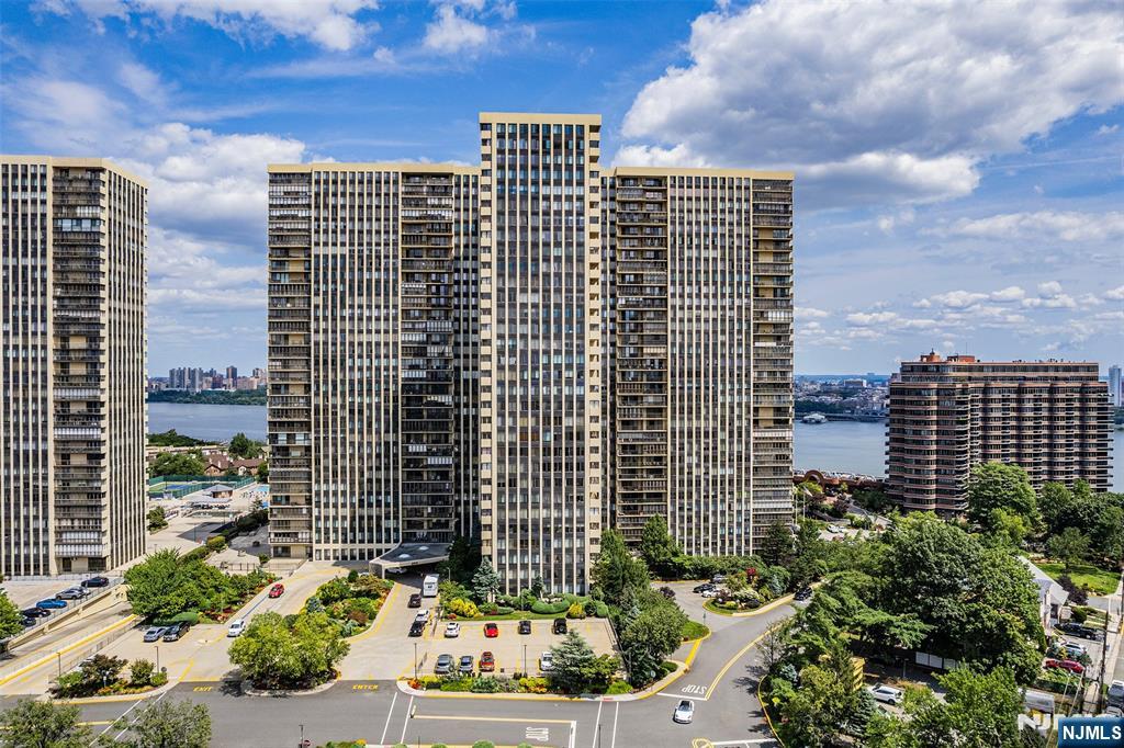 200 Winston Drive C2808