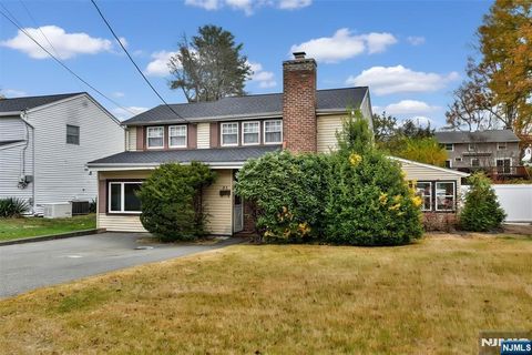 31 Campbell Street Waldwick NJ 07463