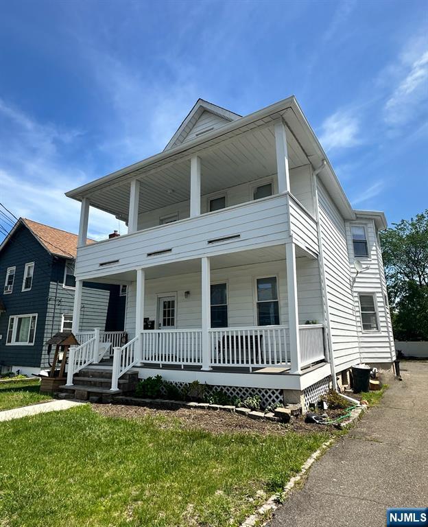 Photo 1 of 24 Maple St, Little Falls, New Jersey, $2,400, Web #: 325017627