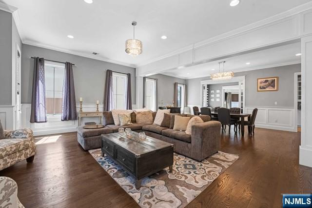 12 Cortland Place
