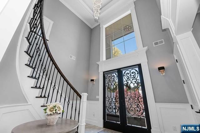 12 Cortland Place