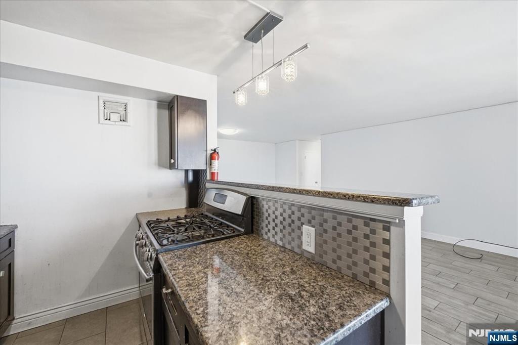 6040 Boulevard E 21j