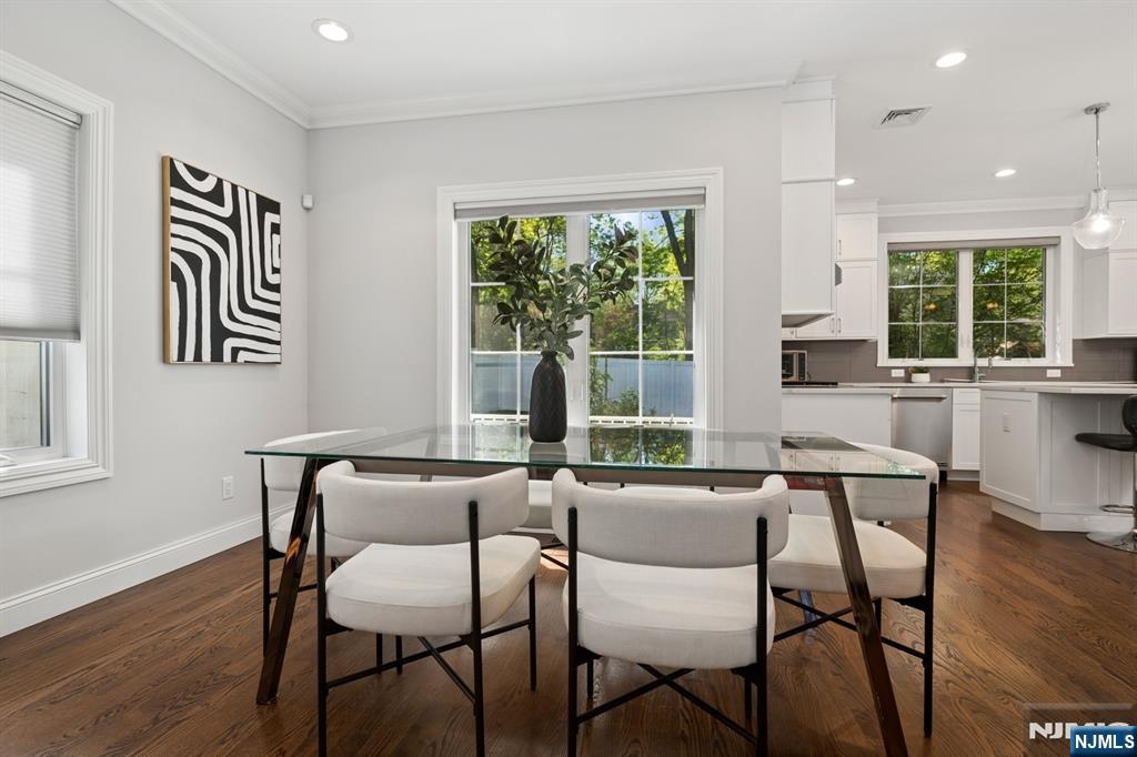 28 Sunset Terrace