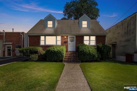 Photo of 210 West Street, Hackensack, NJ 07606 (MLS # 25033468)