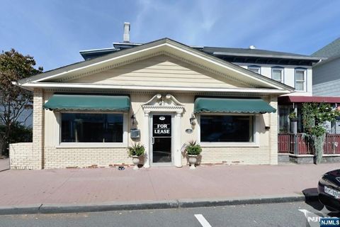 Photo of 45 E Main Street, Ramsey, NJ 07446 (MLS # 25035319)