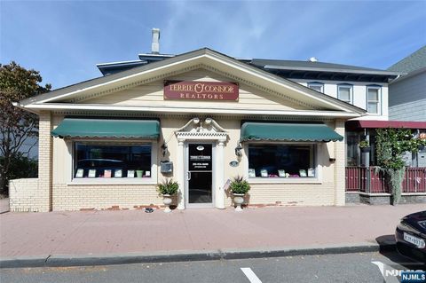 Photo of 45 E Main Street, Ramsey, NJ 07446 (MLS # 25035319)