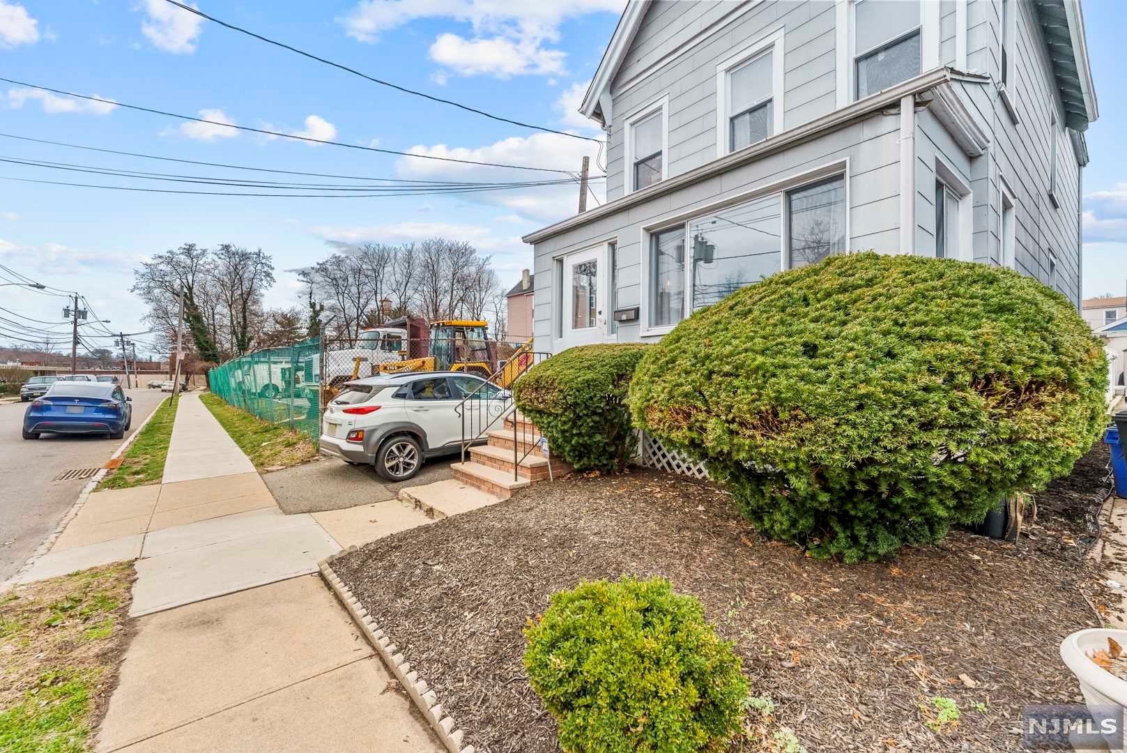 37 Columbia Street