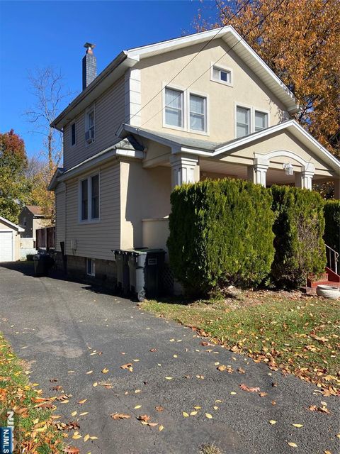 49 Carnation Street Bergenfield NJ 07621