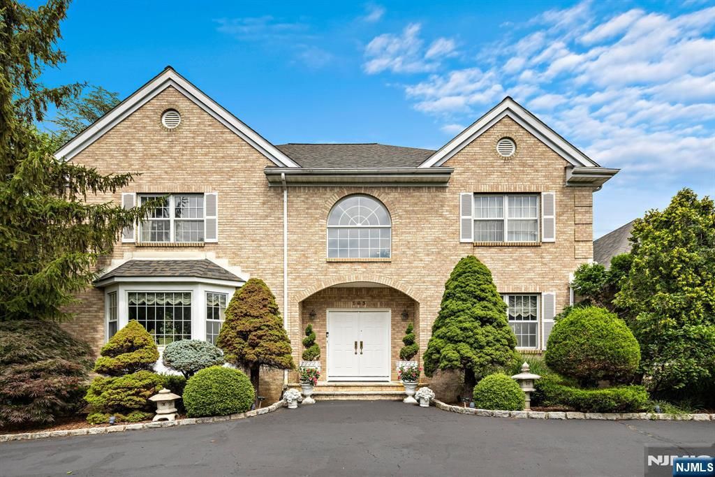 Photo of 163 Rutherford Road, Mahwah, NJ 07430 (MLS # 25033856)