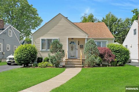 Photo of 45 W Oldis Street, Rochelle Park, NJ 07662 (MLS # 26018538)