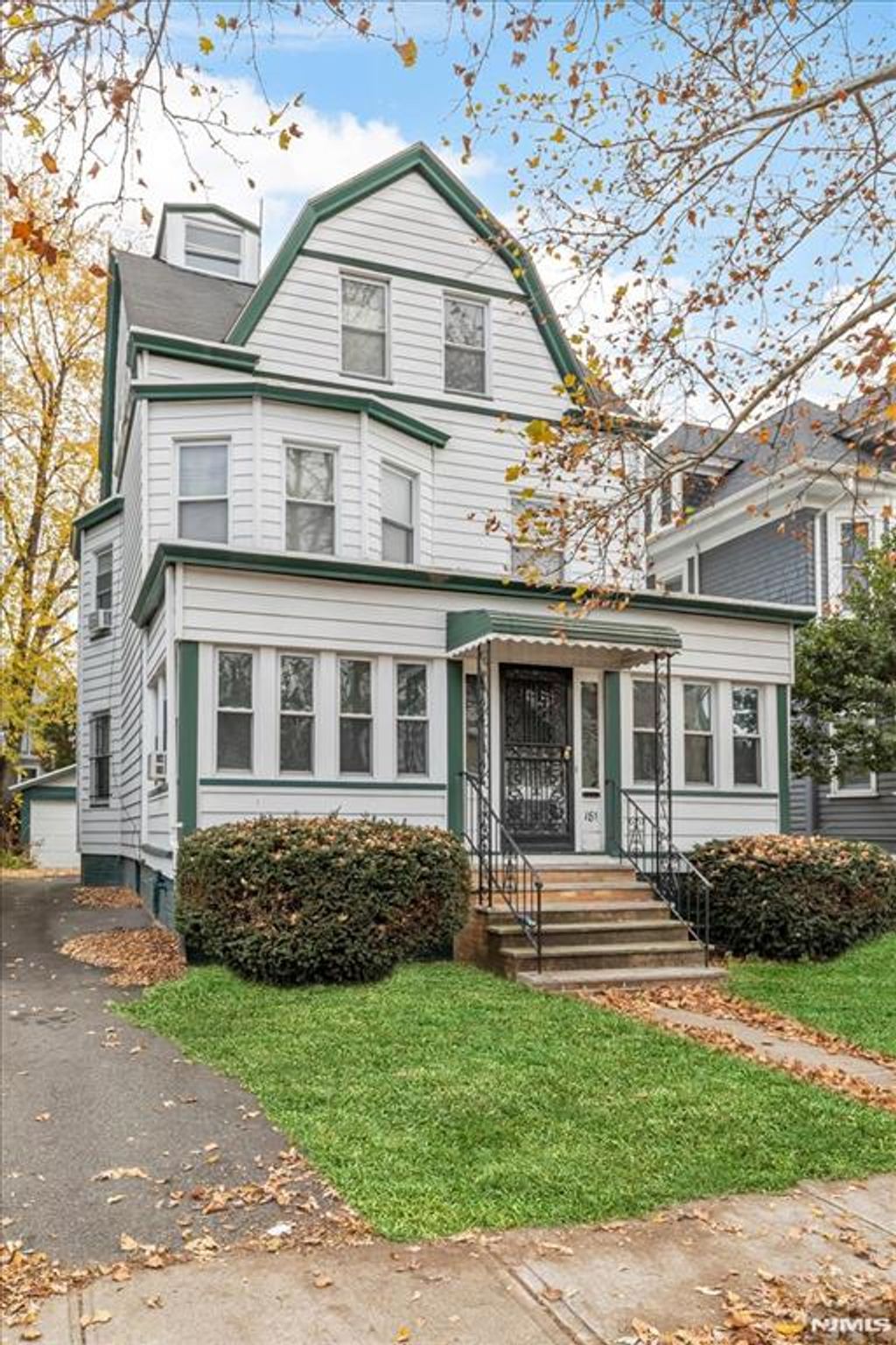 Photo of 181 Greenwood Avenue, East Orange, NJ 07017 (MLS # 25041395)