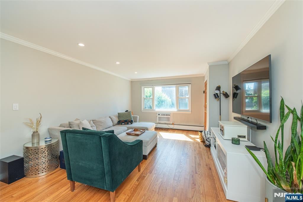 59 Roseland Avenue 23