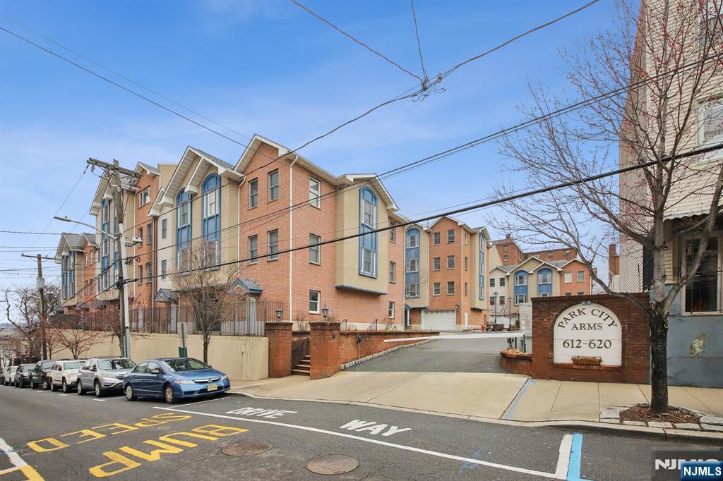 620 38th Street 703, Union City, New Jersey - 2 Bedrooms  
2 Bathrooms - 