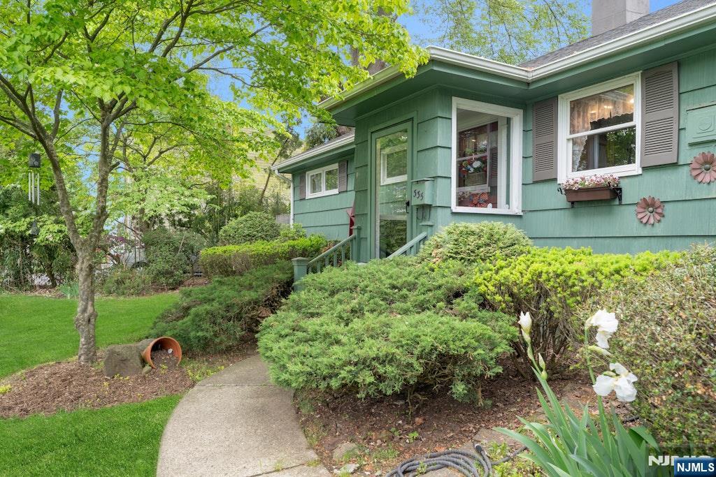 335 Bradley Avenue