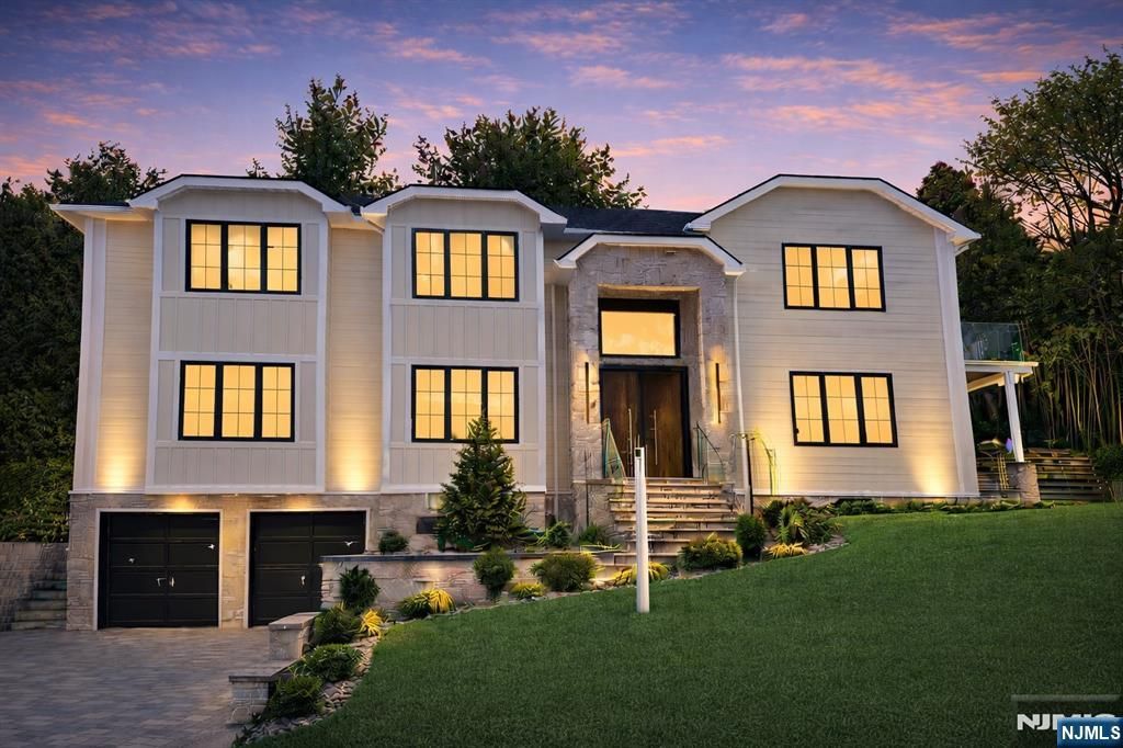 Photo of 25 Macarthur Avenue, Closter, NJ 07624 (MLS # 26013295)