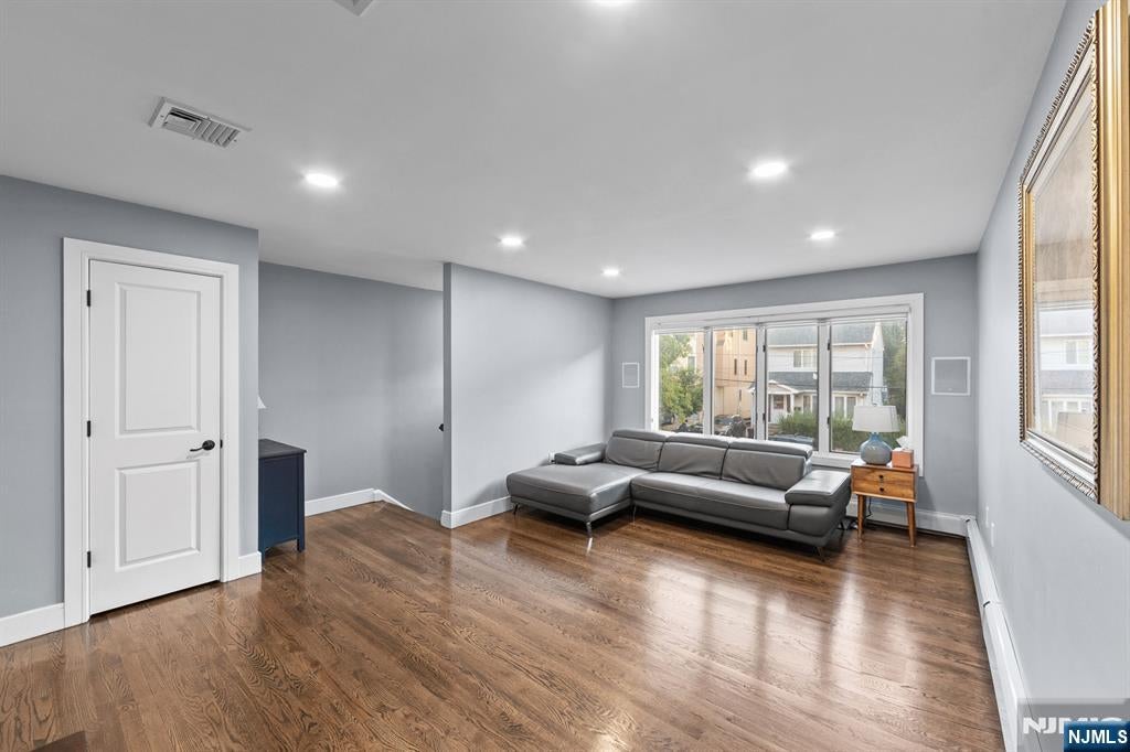 266 Grant Avenue A