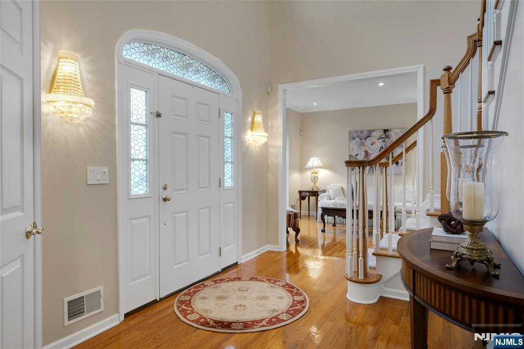 6 Allsop Court