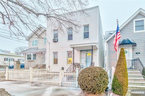 232 Centre Avenue, Secaucus, NJ 07094 - MLS#: 25006267