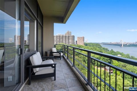 Photo of 4 Horizon Road #1432, Fort Lee, NJ 07024 (MLS # 26026867)
