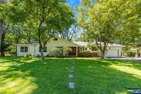 Photo of 11 Sunset Road, Demarest, NJ 07627 (MLS # 26010679)