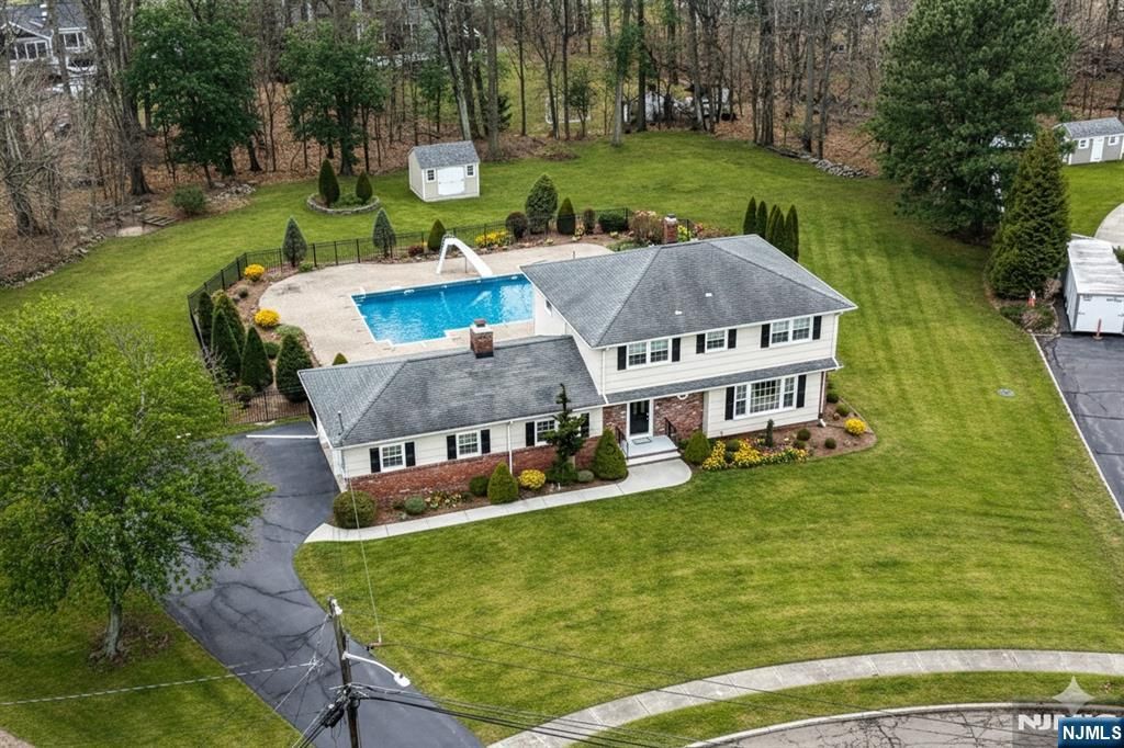 Photo of 237 Glenwood Drive, North Haledon, NJ 07508 (MLS # 26001379)