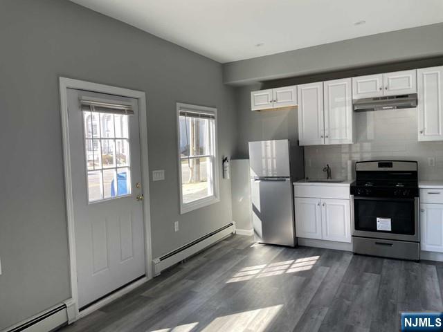 Rental Property at 44 N Central Ave D, Ramsey, New Jersey - Bedrooms: 1 
Bathrooms: 1 
Rooms: 3  - $2,000 MO.